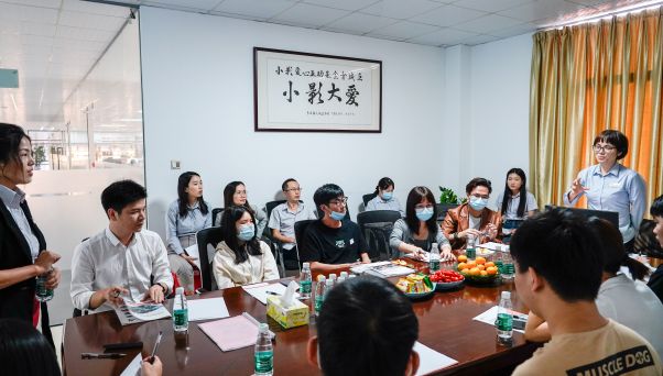 2018 —— 根据市场需求推出个性化定制设备，为不同客户提供更灵活、更精准的娱乐解决方案。